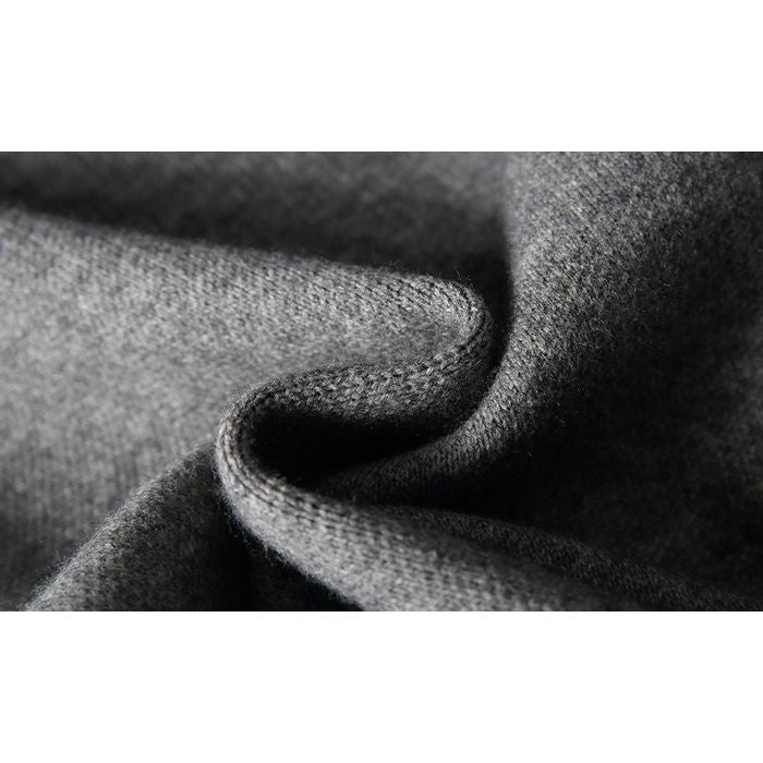 フロントロゴ クルーネックニット　M10634