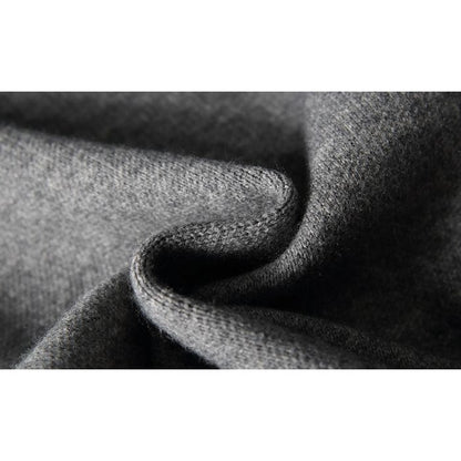 フロントロゴ クルーネックニット　M10634