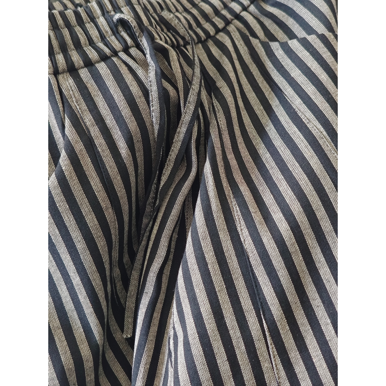 ストライプ ドレープワイドパンツ M10460