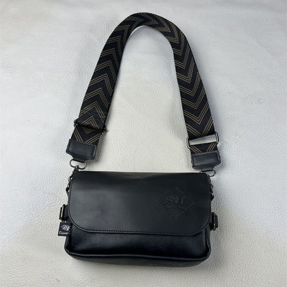 フェイクレザー ショルダーバッグ　M10482