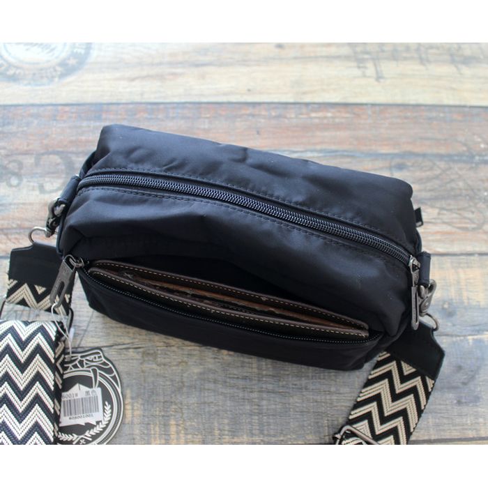 ジオメトリックストラップ ショルダーバッグ　M10469