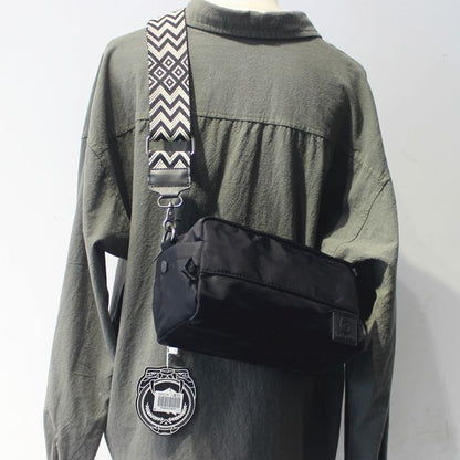 ジオメトリックストラップ ショルダーバッグ　M10469