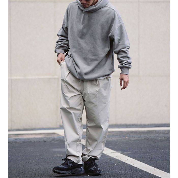 袖刺繍 プルオーバー フーディ　M10341