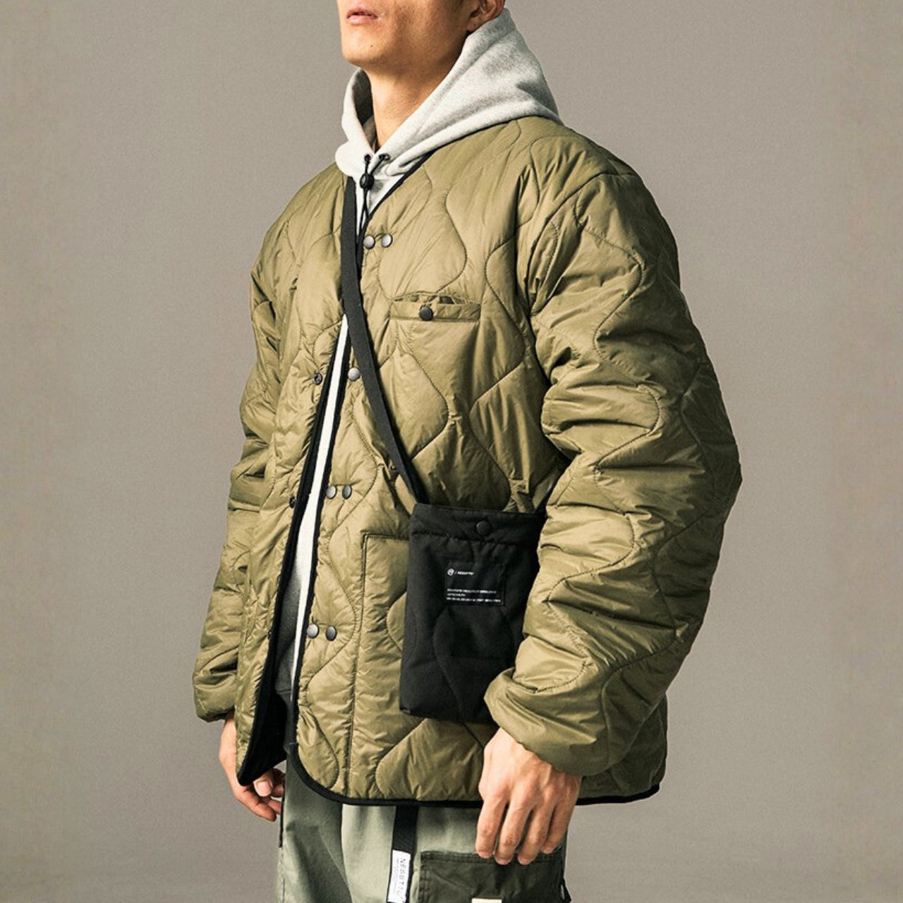 リバーシブル キルティングジャケット ミニショルダーバッグ付　M10626